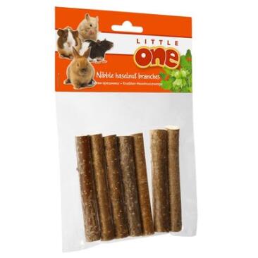 Лакомство Little One Ветви орешника для всех грызунов, 7шт