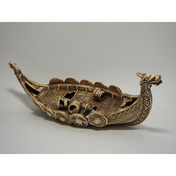 Декорация из светлой керамики Ладья, 35*15см