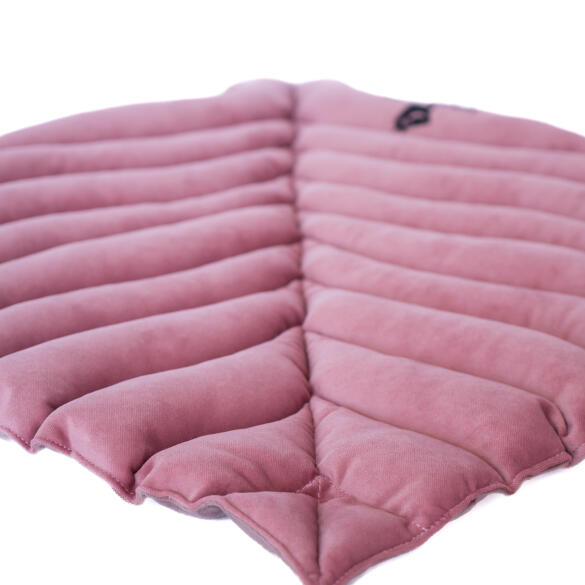 Лежанка Mr.Kranch Листочек двусторонняя для собак Розовая, 90*65*5см