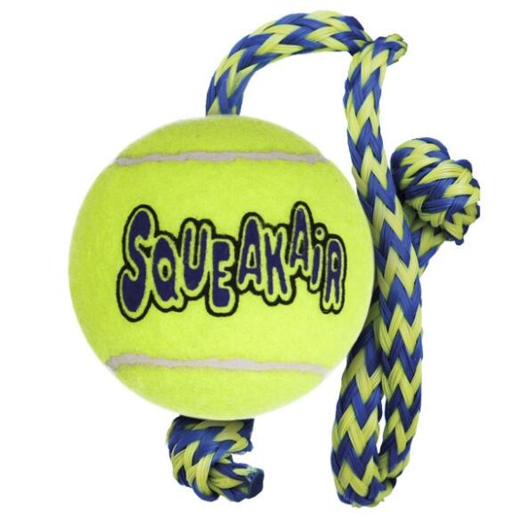 Игрушка KONG Toy Dog SqueakAir Ball для собак мяч с веревкой и пищалкой, 6см