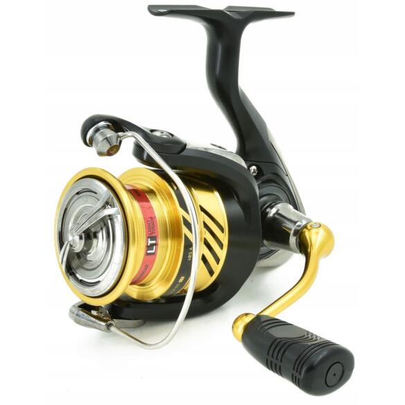 Катушка безынерционная Daiwa 20 Crossfire LT2500  4BS